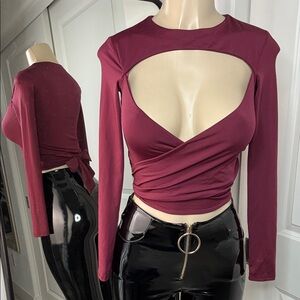 Women's Burgundy Cut-Out Long Sleeve Top wrap Superdown XS